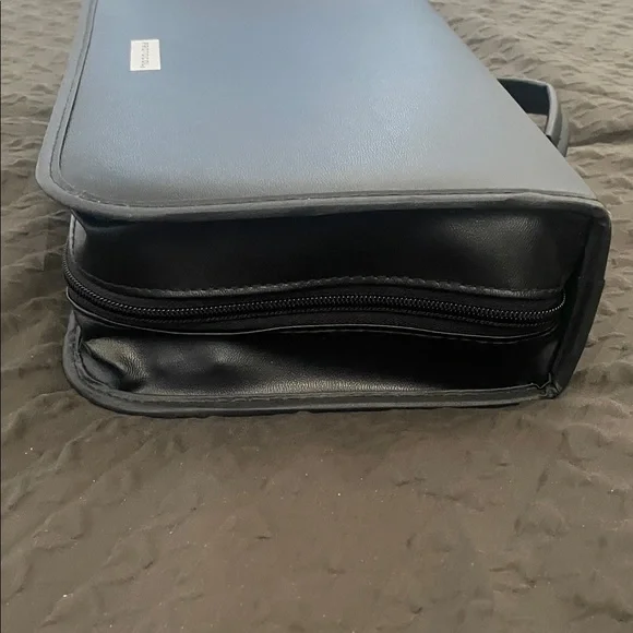 Portable Putting Green Putter Set - Green/Black - Picture 9 of 10